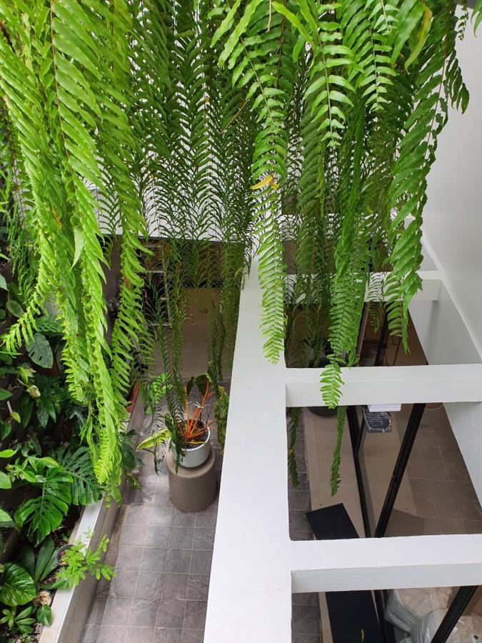 Roompini Bangkok Exterior photo